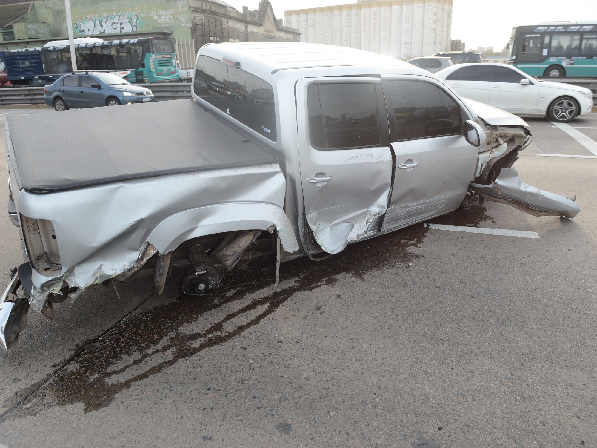 Perché le città si sono riempite di pick-up e quali sono i rischi legati alla guida di questi veicoli