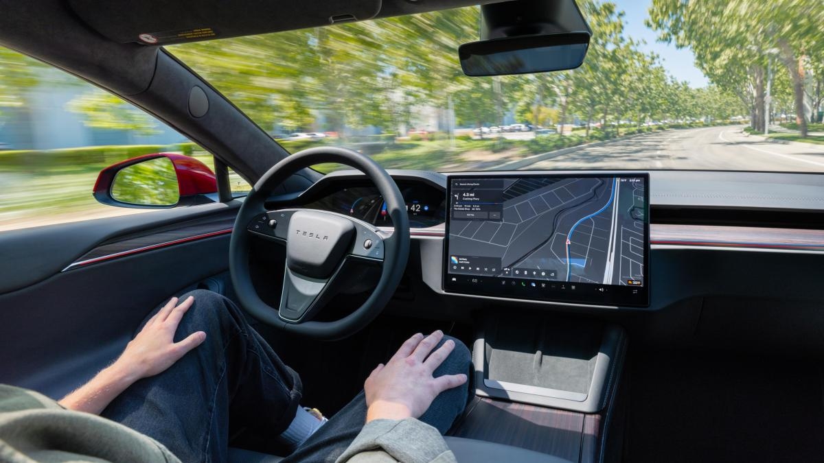 Einer Studie zufolge verschlechtert sich die autonome Fahrleistung von Tesla mit zunehmender Kilometerleistung des Fahrzeugs.