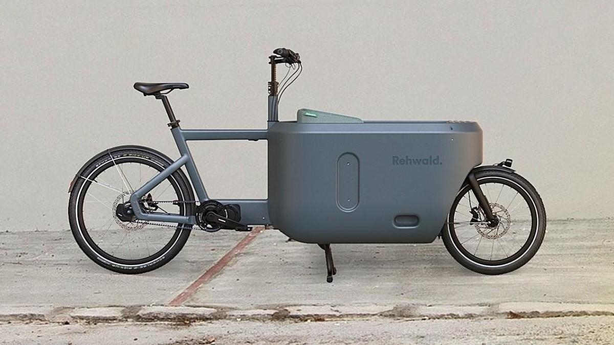 The award-winning electric bike that lets you carry two children safely or all the cargo you need.