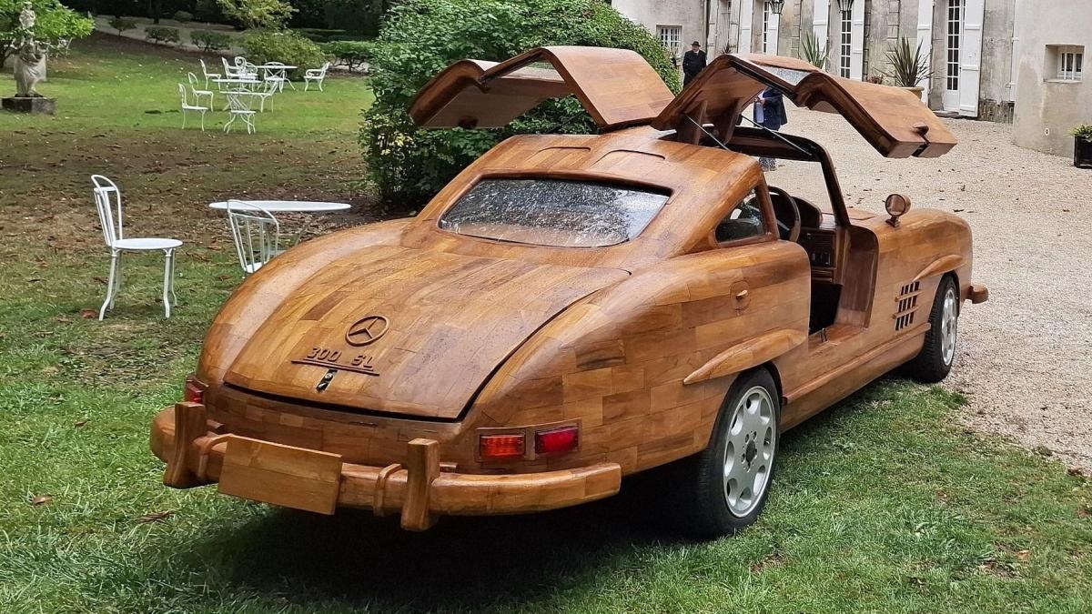 Un Mercedes 300 SL hecho de madera y totalmente funcional: ha necesitado más de 8.000 horas de trabajo artesanal