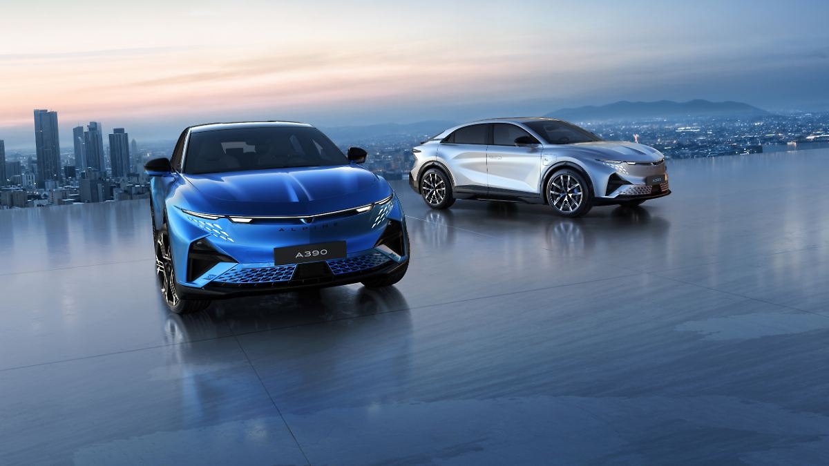 First SUV from Renault subsidiary: Alpine launches sporty electric SUV A390 with three motors